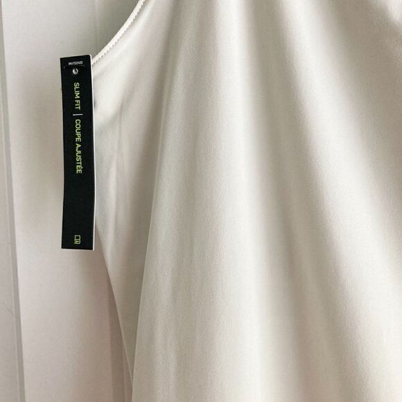 Nike Bliss Luxe Women's Training Dress with Built-In Shorts Slim Fit NWT Large - Picture 11 of 14